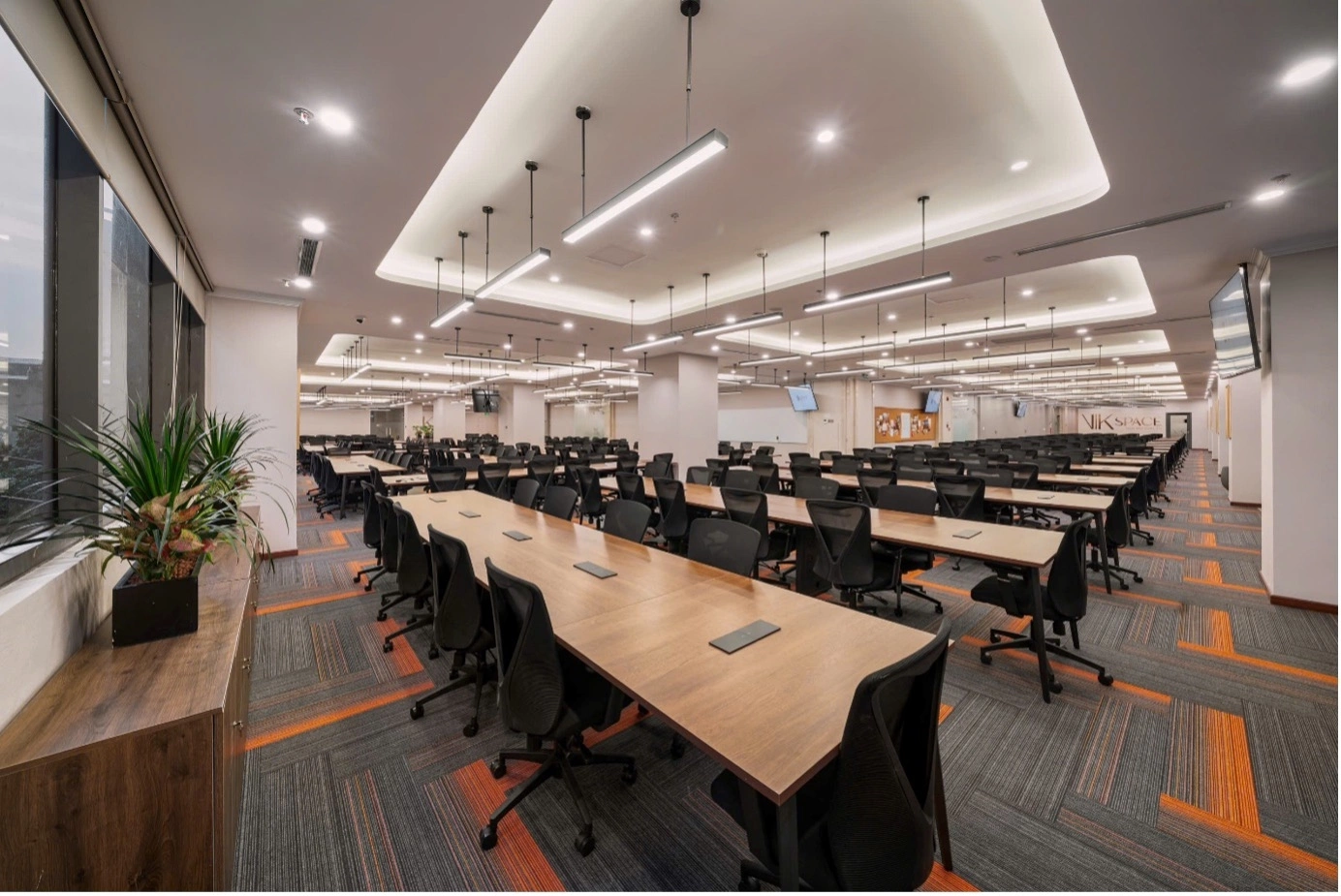 Giá thuê văn phòng cao cấp tại Hà Nội chạm đáy